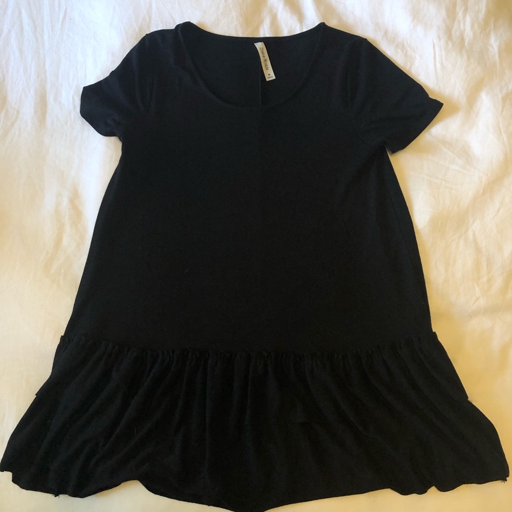 Long Black Tee